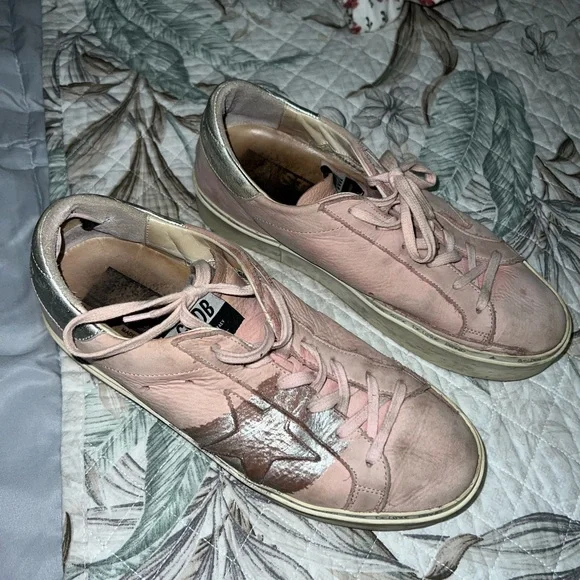 Golden Goose - Blush Pink Women's Sneakers - Picture 3 of 6